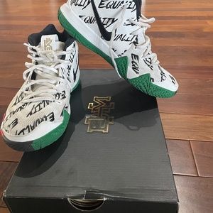 RARE HTF 100% Auth Nike Kyrie 4 Equality sz 5.5Y